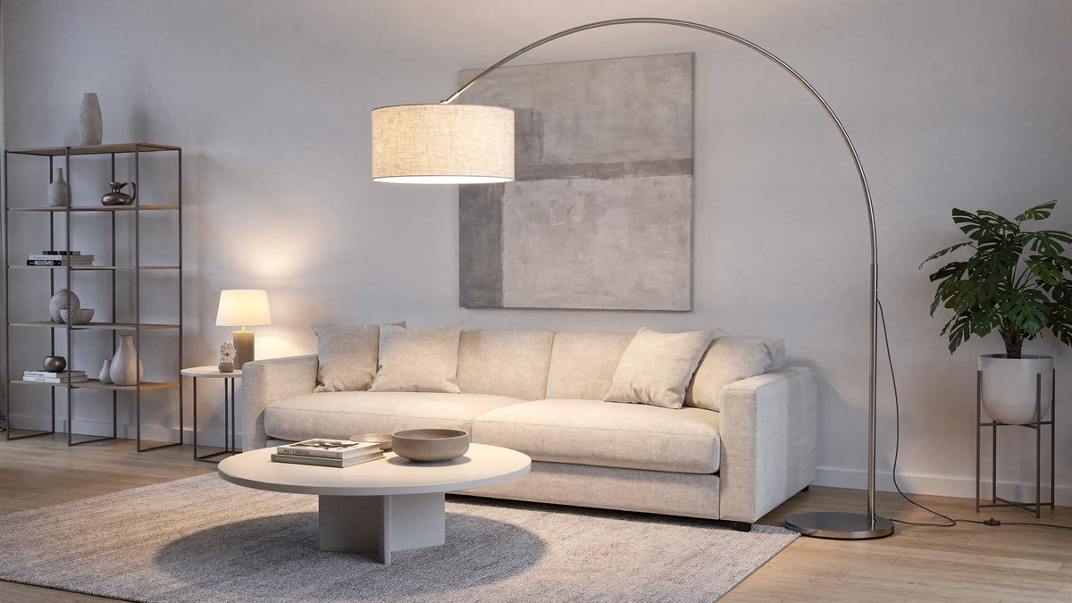 Designer-Bogenleuchte richtig im Wohnzimmer einsetzen