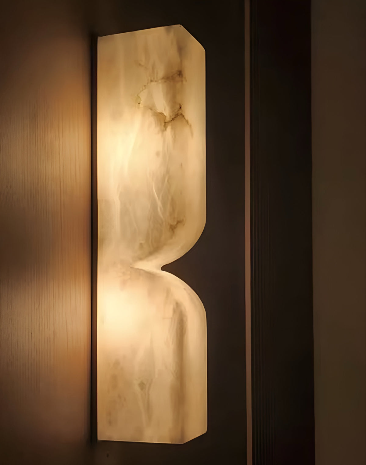 Designer wall light Alabasta
